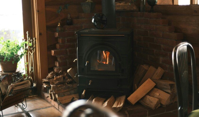 New Wood Burning Stoves in the UK to Carry Health Warnings Under Government Plans