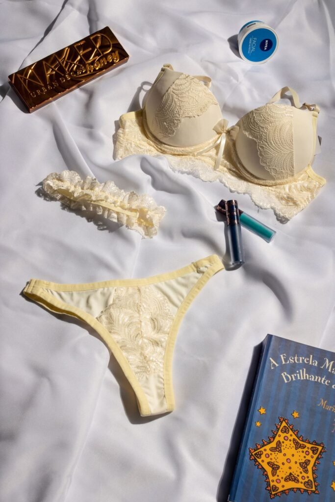 How to Measure Your Bra Size at Home in 2026 (With a Free Calculator)