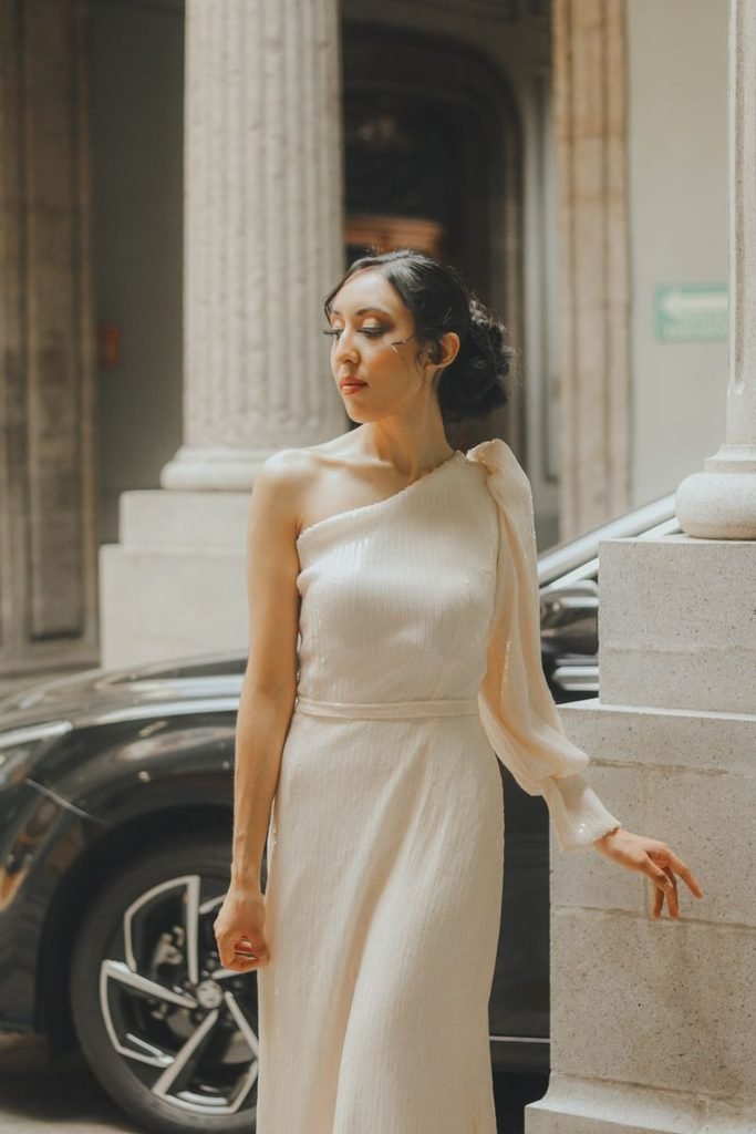Midi Dresses: How to Style Them for Day and Evening