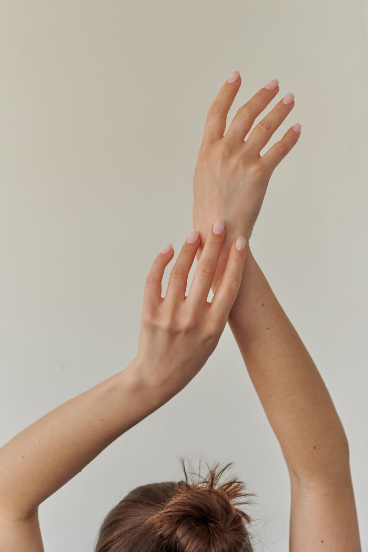 Short natural naked nails with a neat squoval shape